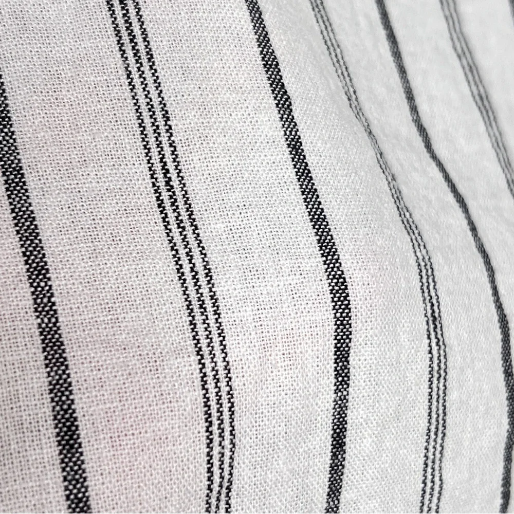Old Navy NWT Black and White Vertical Stripe Mini Shift Skirt  Womens Size M - Picture 2 of 10